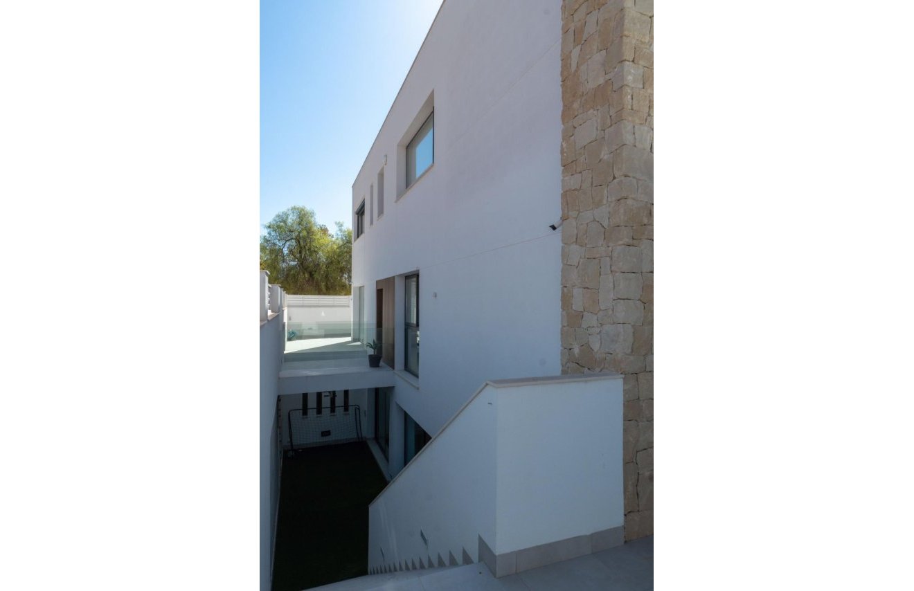 Resale - Chalet - Callosa de Segura - JUNTO CAMPO DE FUTBOL