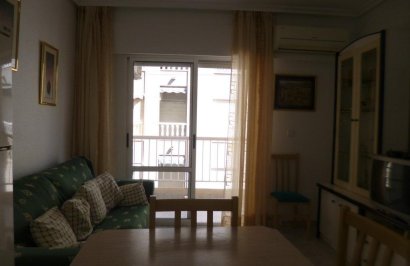 Resale - Apartamento - Torrevieja - Acequion