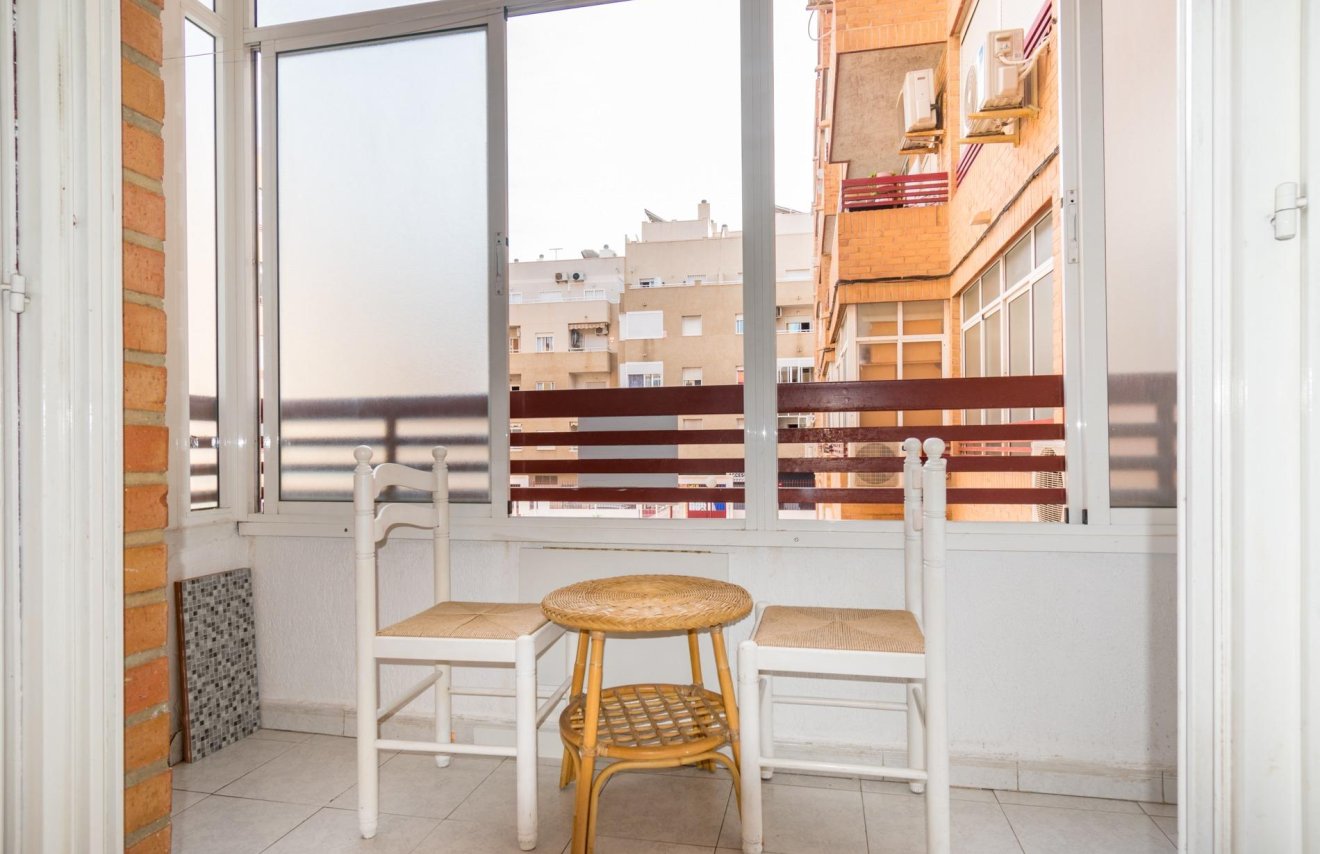 Revente - Apartamento - Torrevieja - El molino