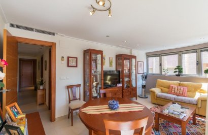 Resale - Apartamento - Torrevieja - Paseo maritimo