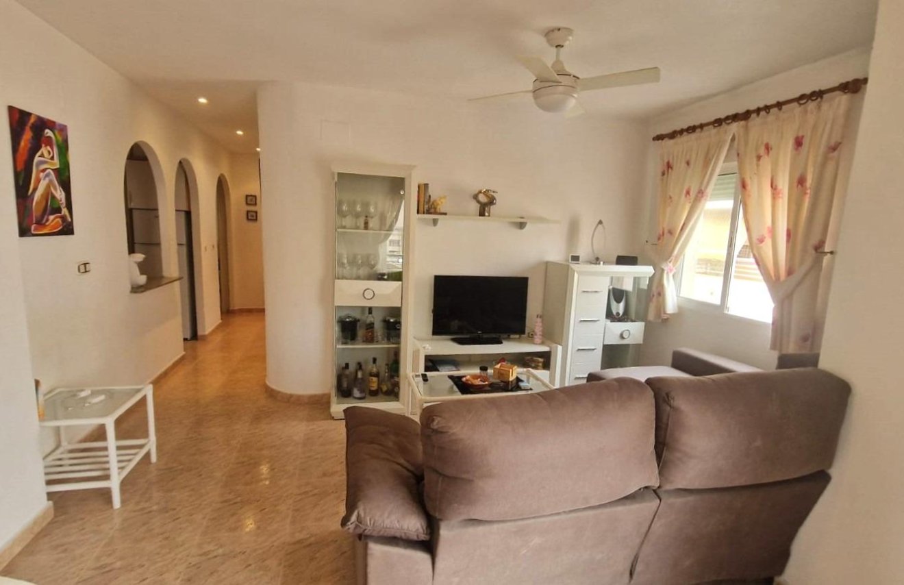 Resale - Apartamento - Torrevieja - Playa del Cura