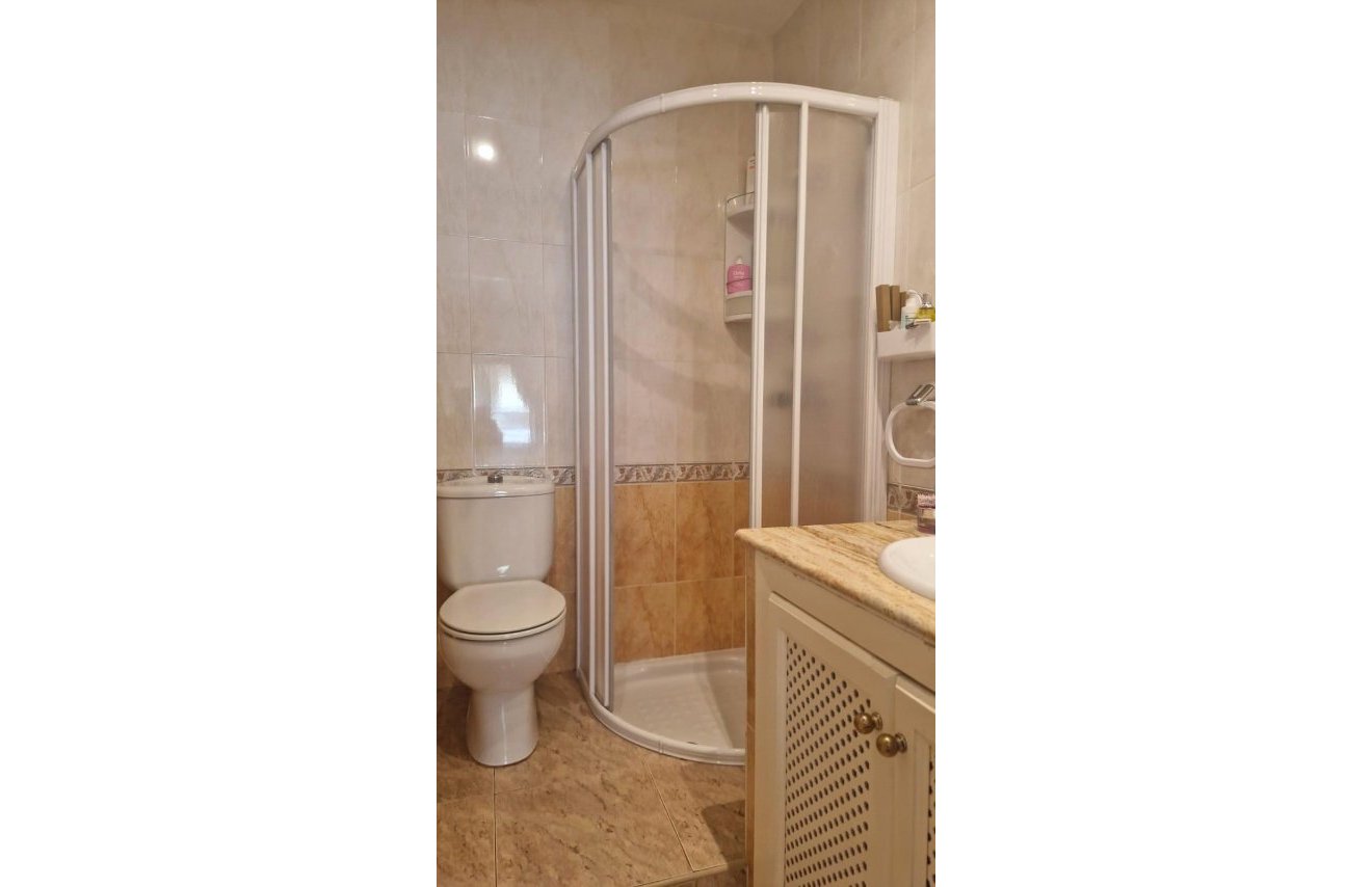 Resale - Apartamento - Torrevieja - Playa del Cura