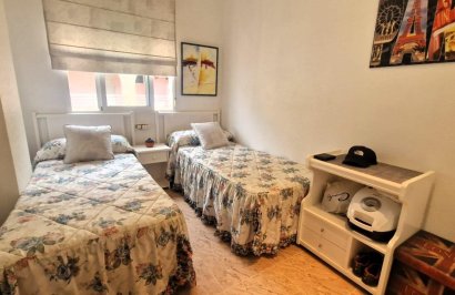 Resale - Apartamento - Torrevieja - Playa del Cura