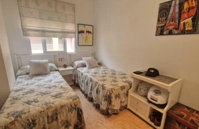 Resale - Apartamento - Torrevieja - Playa del Cura