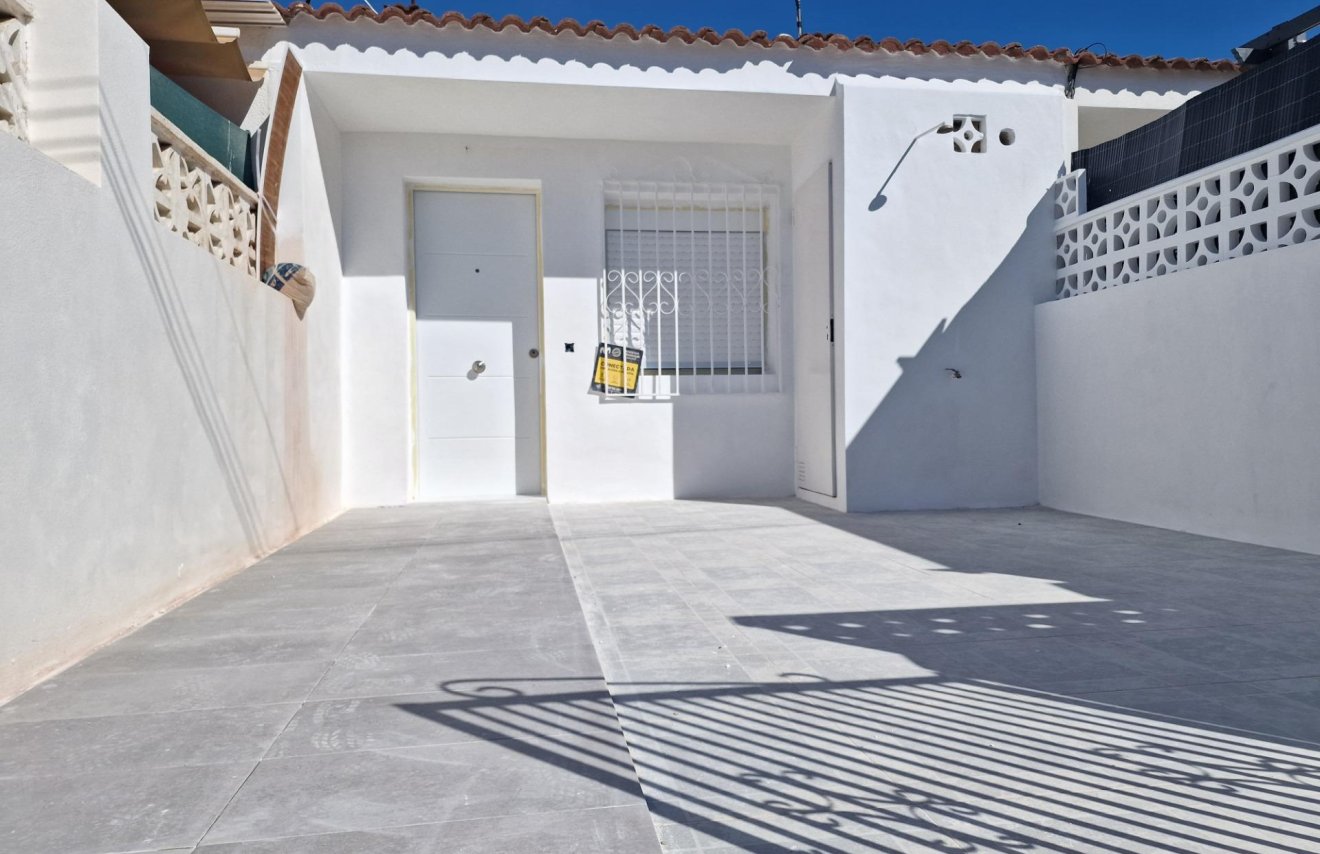 Resale - Townhouse - Torrevieja - Torretas