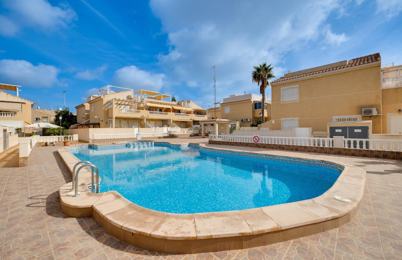 Revente - Bungalow Planta Baja - Torrevieja - Aguas nuevas 2