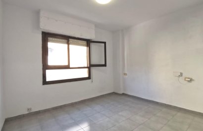 Reventa - Apartamento - Torrevieja - Estacion de autobuses