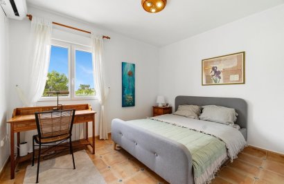 Resale - Villa - Orihuela Costa - Los Dolses