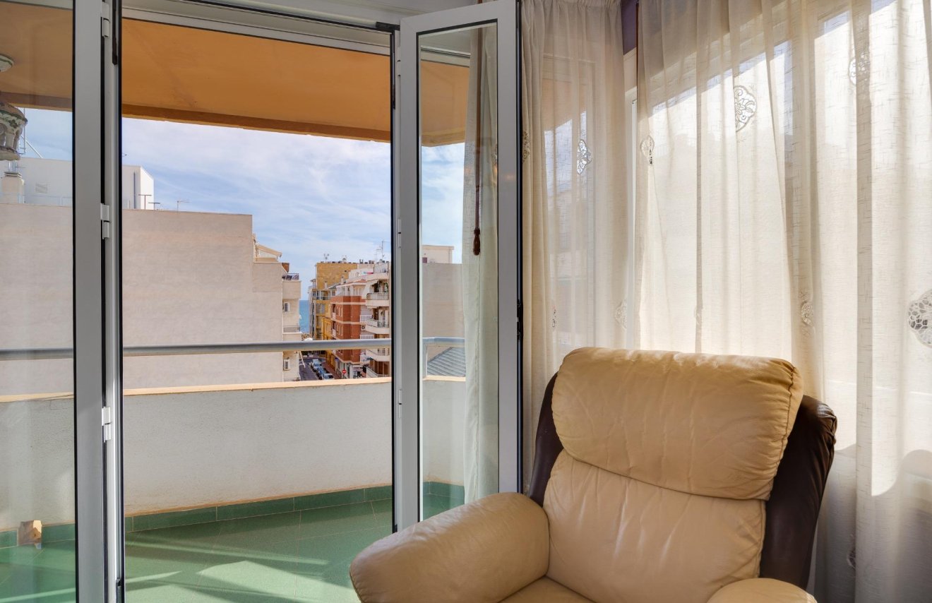 Resale - Apartamento - Torrevieja - Playa del Cura