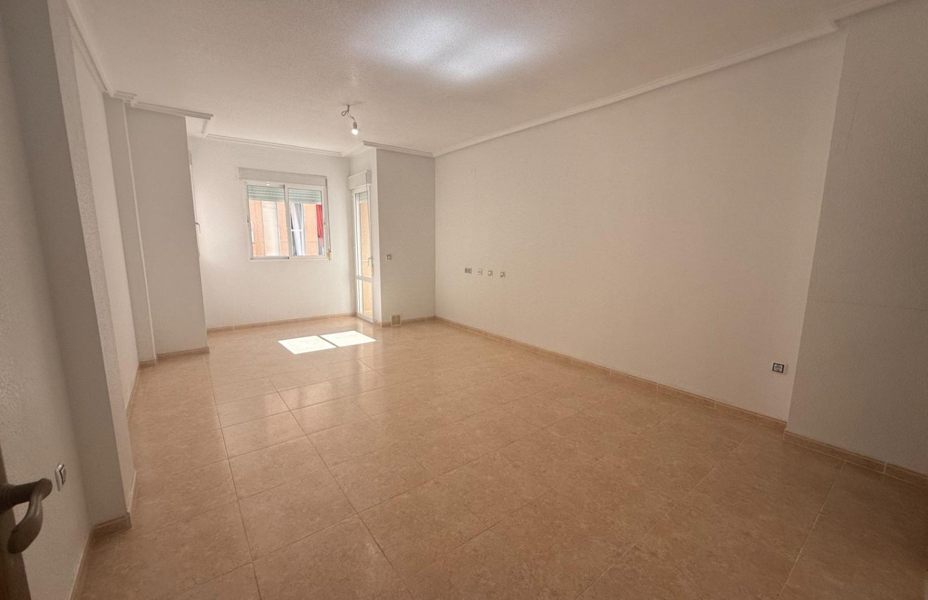 Revente - Apartamento - Torrevieja - Centro