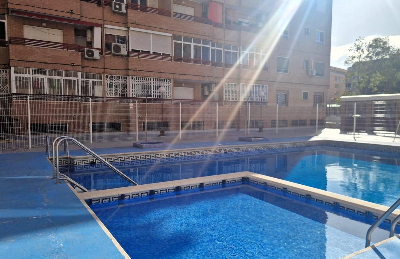 Revente - Apartamento - Torrevieja - Parque las naciones