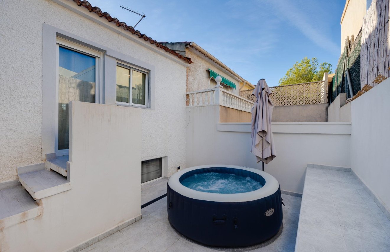 Resale - Townhouse - Torrevieja - Los balcones