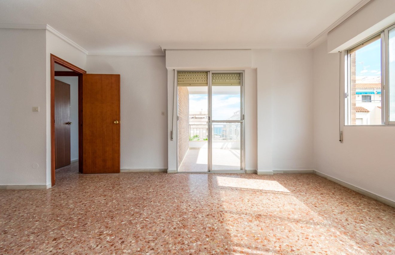 Revente - Apartamento - Torrevieja - Playa del Cura