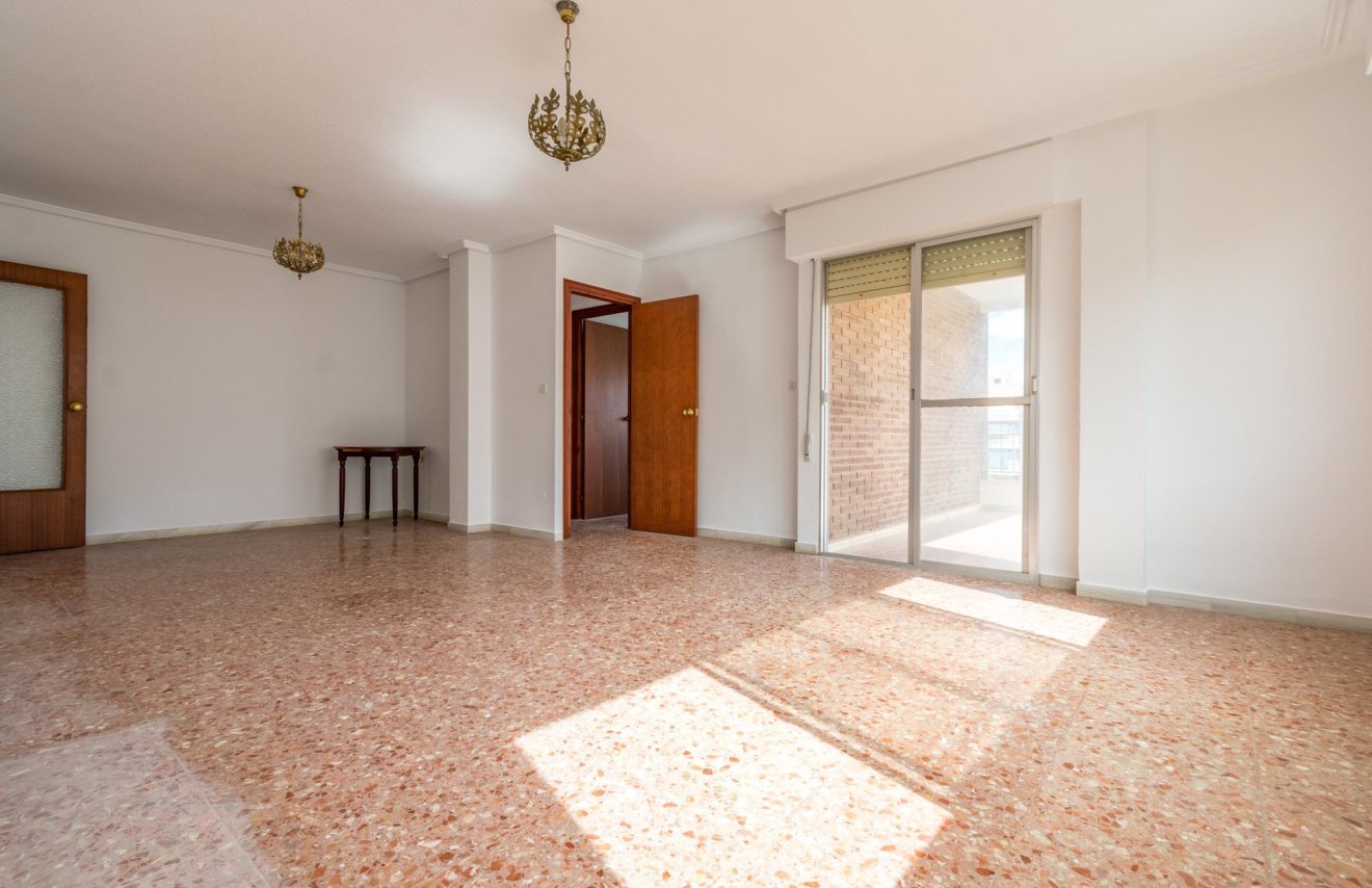 Reventa - Apartamento - Torrevieja - Playa del Cura