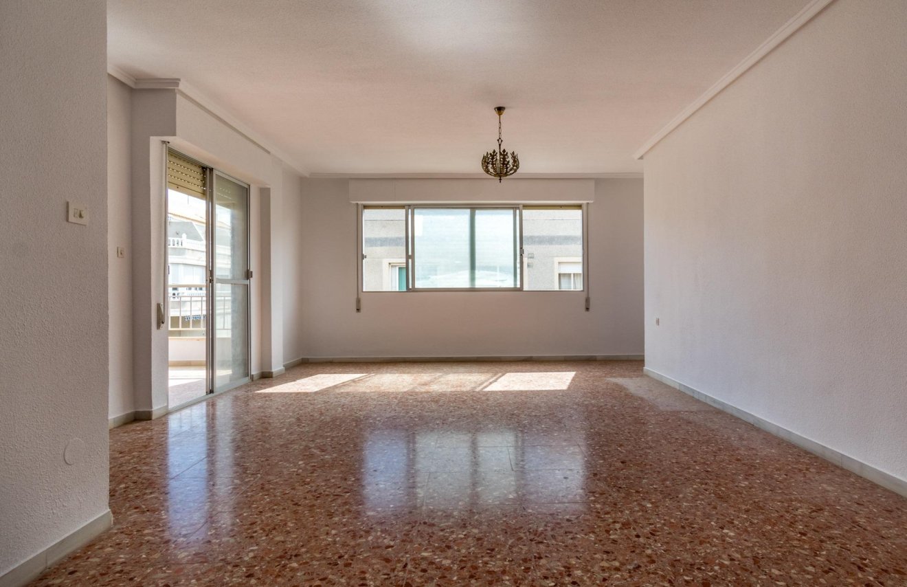 Revente - Apartamento - Torrevieja - Playa del Cura