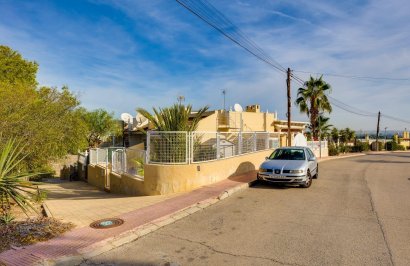 Resale - Bungalow - Ciudad quesada - Pueblo lucero