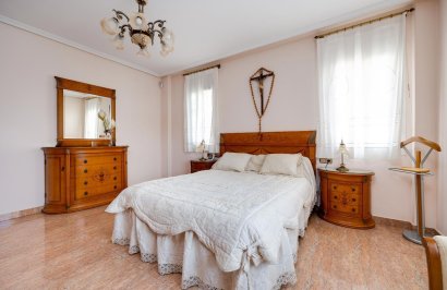 Reventa - Villa de Lujo - Orihuela - Desamparados-Hurchillo-Torremendo