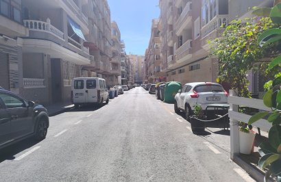 Reventa - Apartamento - Torrevieja - Playa del Cura