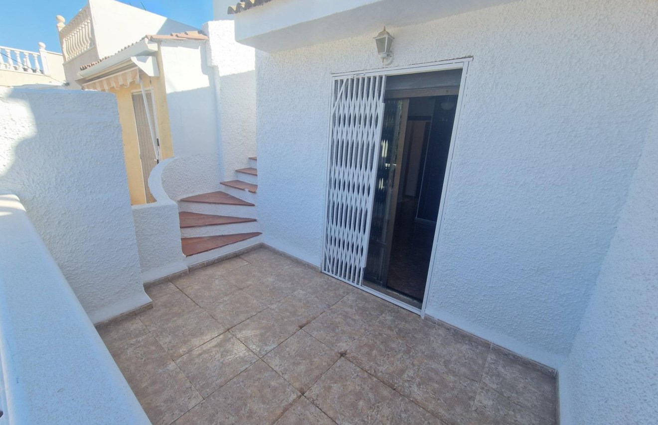 Resale - Townhouse - Torrevieja - Estacion de autobuses