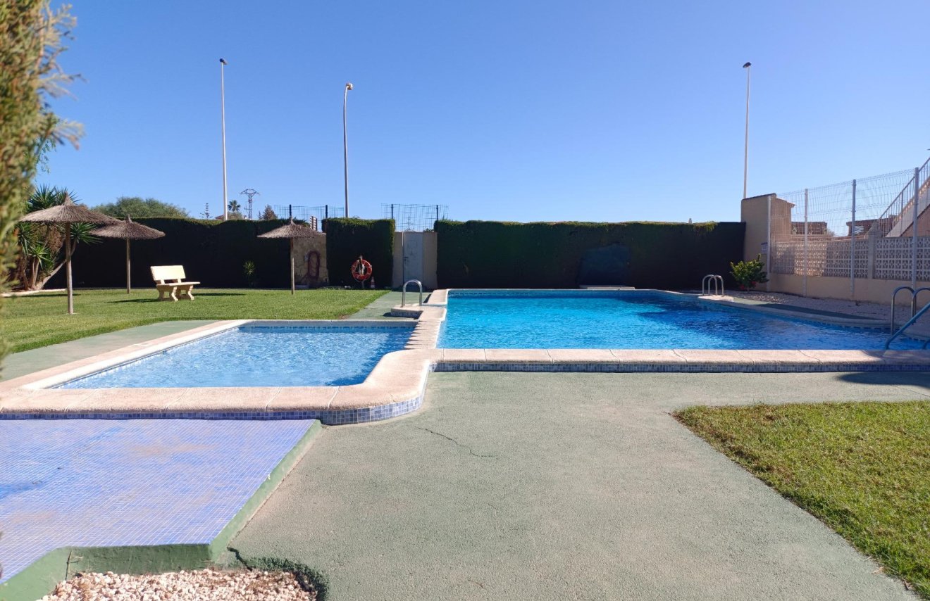 Resale - Bungalow Planta Alta - Torrevieja - La Siesta - El Salado - Torreta