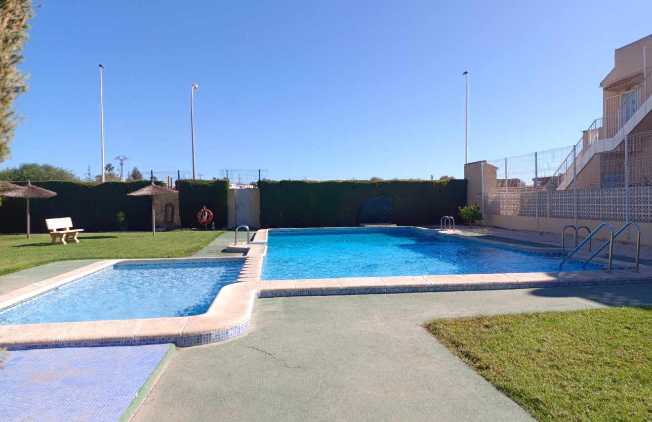 Resale - Bungalow Planta Alta - Torrevieja - La Siesta - El Salado - Torreta