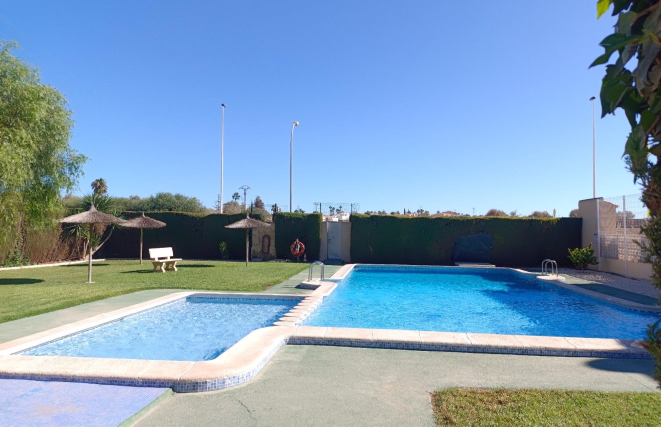 Resale - Bungalow Planta Alta - Torrevieja - La Siesta - El Salado - Torreta