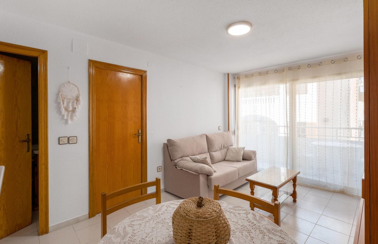 Reventa - Apartamento - Torrevieja - Playa de los Locos