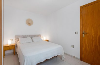 Resale - Apartamento - Torrevieja - Playa de los Locos