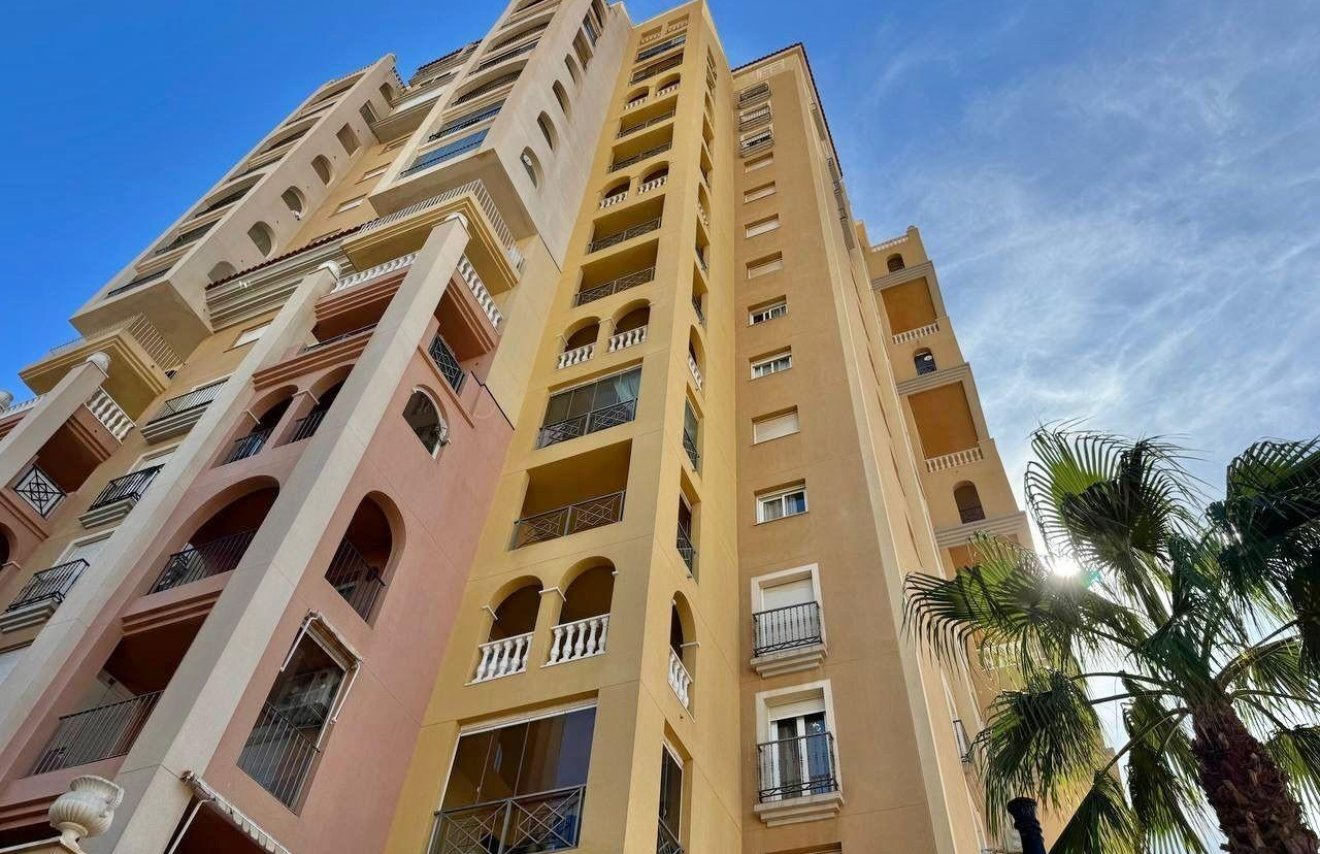 Resale - Apartamento - Torrevieja - Los Frutales