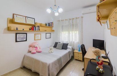 Resale - Casa - Orihuela - La Matanza