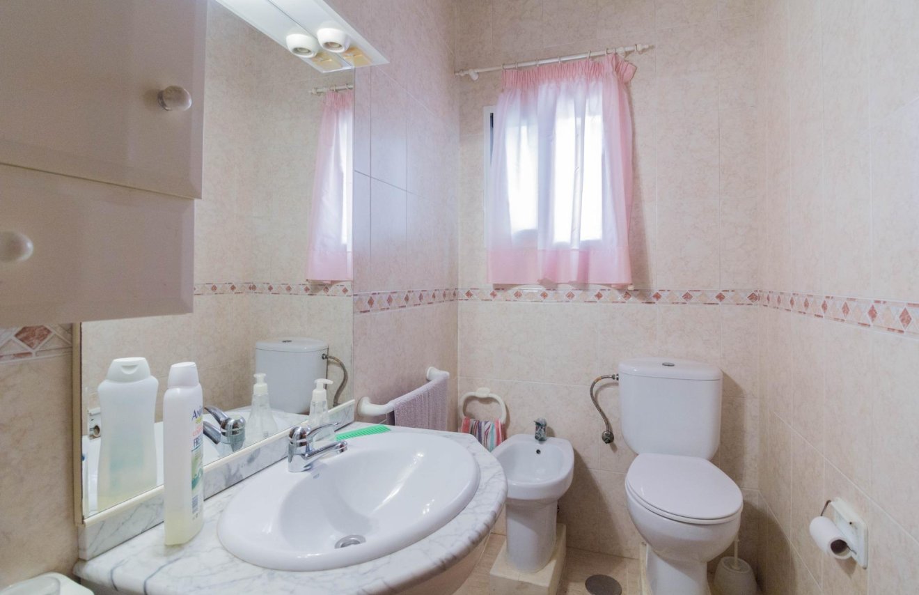 Resale - Casa - Orihuela - La Matanza