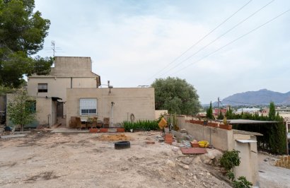 Resale - Casa con terreno - Orihuela - Arneva