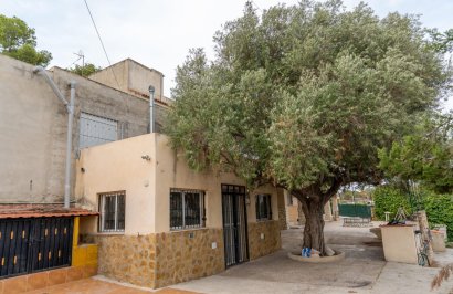 Resale - Casa con terreno - Orihuela - Arneva