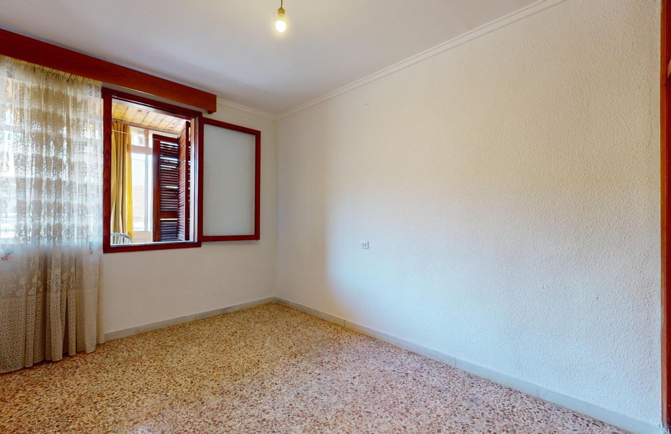 Resale - Apartamento - Torrevieja - Acequion