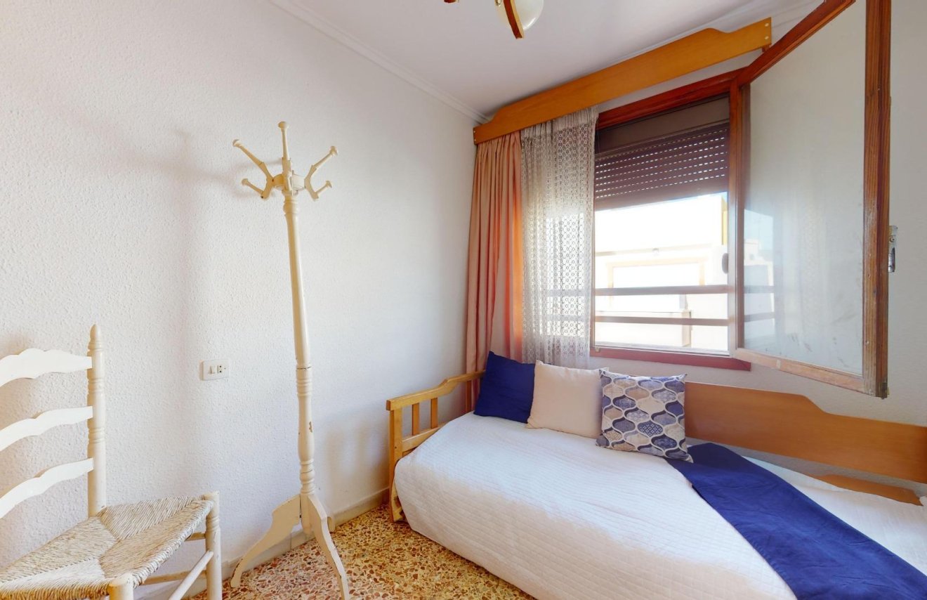 Resale - Apartamento - Torrevieja - Acequion