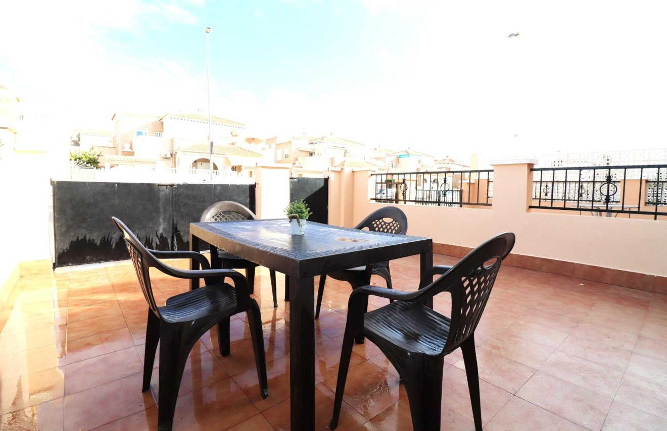 Resale - Townhouse - Torrevieja - Aguas nuevas 1