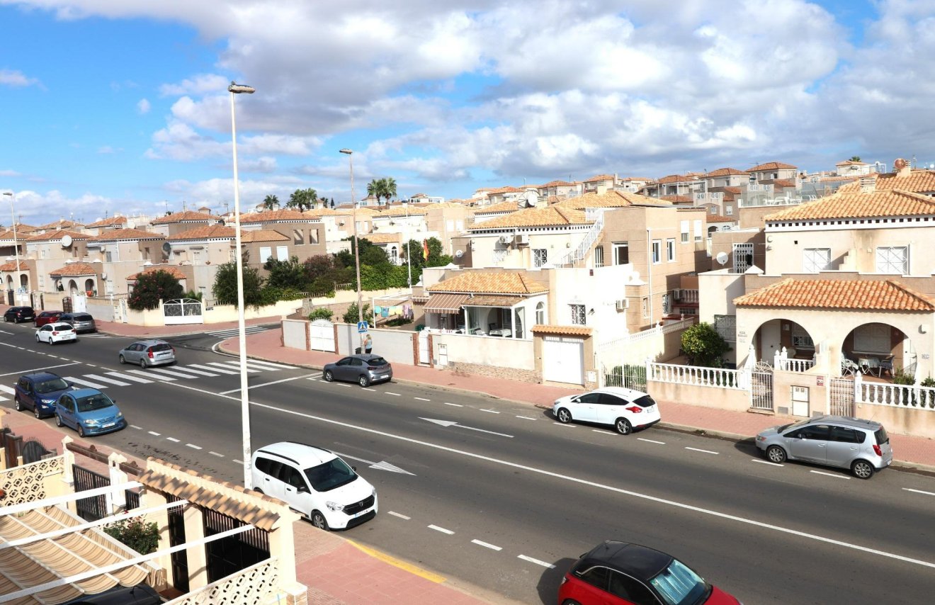 Resale - Townhouse - Torrevieja - Aguas nuevas 1