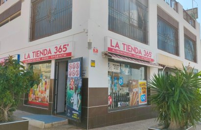 Reventa - Local comercial - Torrevieja - Aguas nuevas 1