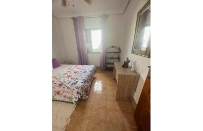 Resale - Bungalow Planta Baja - Torrevieja - Calas blanca