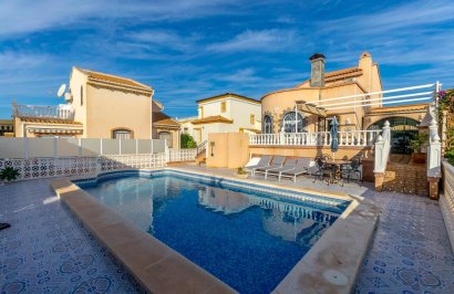 Resale - Chalet - Orihuela Costa - Playa Flamenca