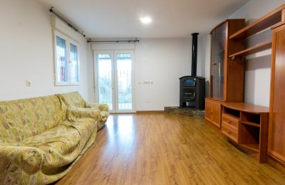 Resale - Chalet - San Isidro - CENTRO