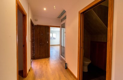 Resale - Chalet - San Isidro - CENTRO