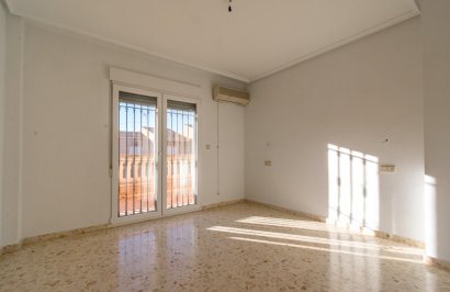 Resale - Chalet - San Isidro - CENTRO