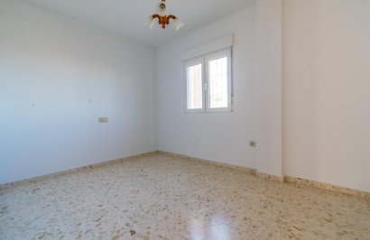 Resale - Chalet - San Isidro - CENTRO