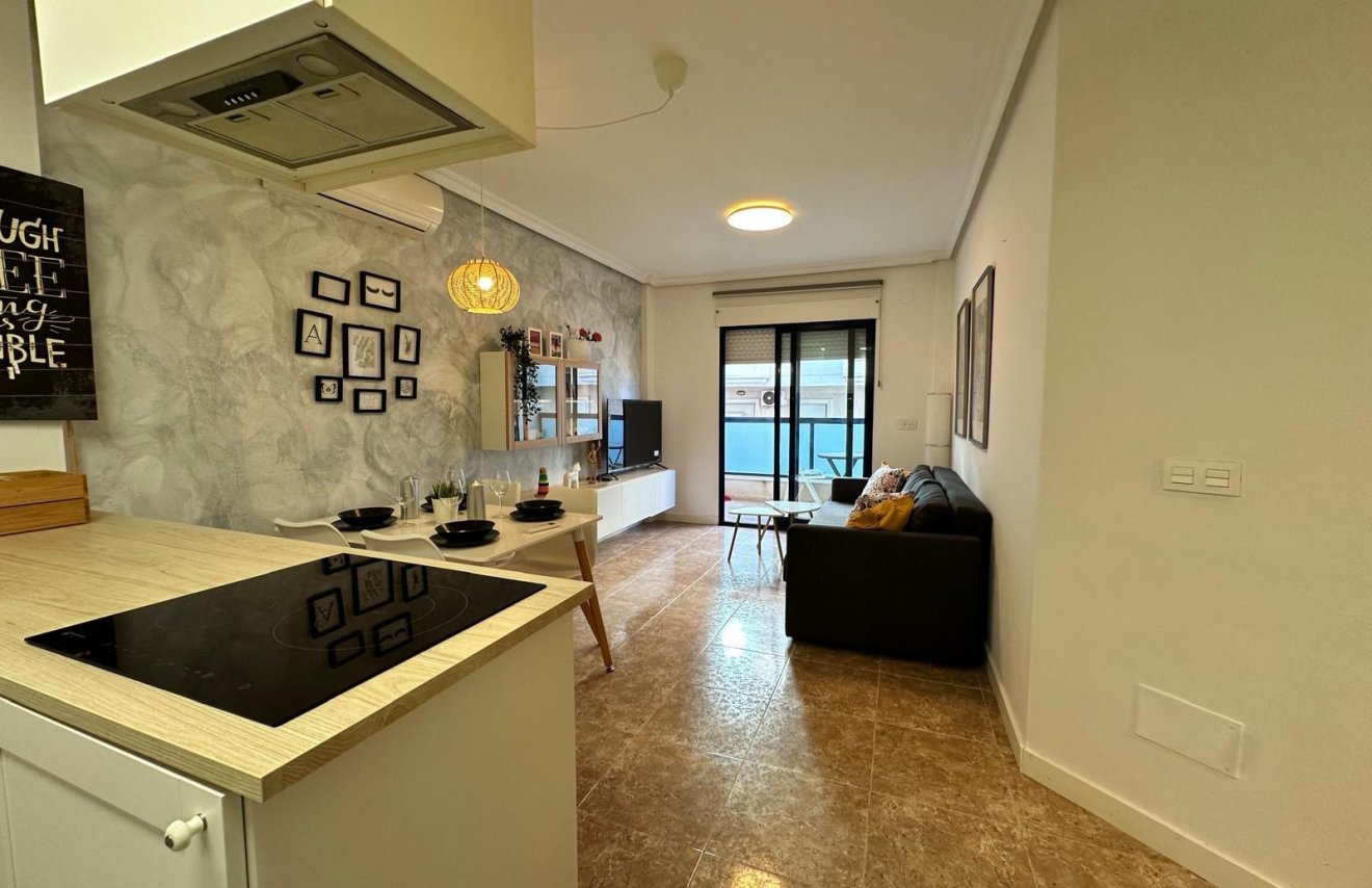 Reventa - Apartamento - Orihuela Costa - Campoamor