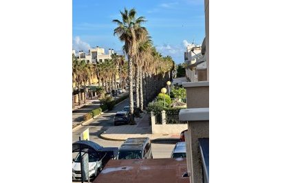 Resale - Apartamento - Orihuela Costa - Campoamor