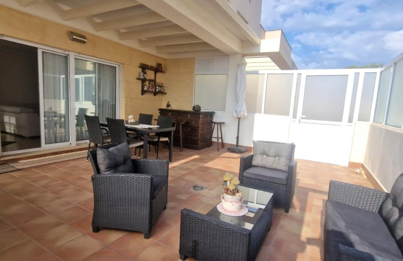 Revente - Casa Tipo Dúplex - Montesinos - La herrada