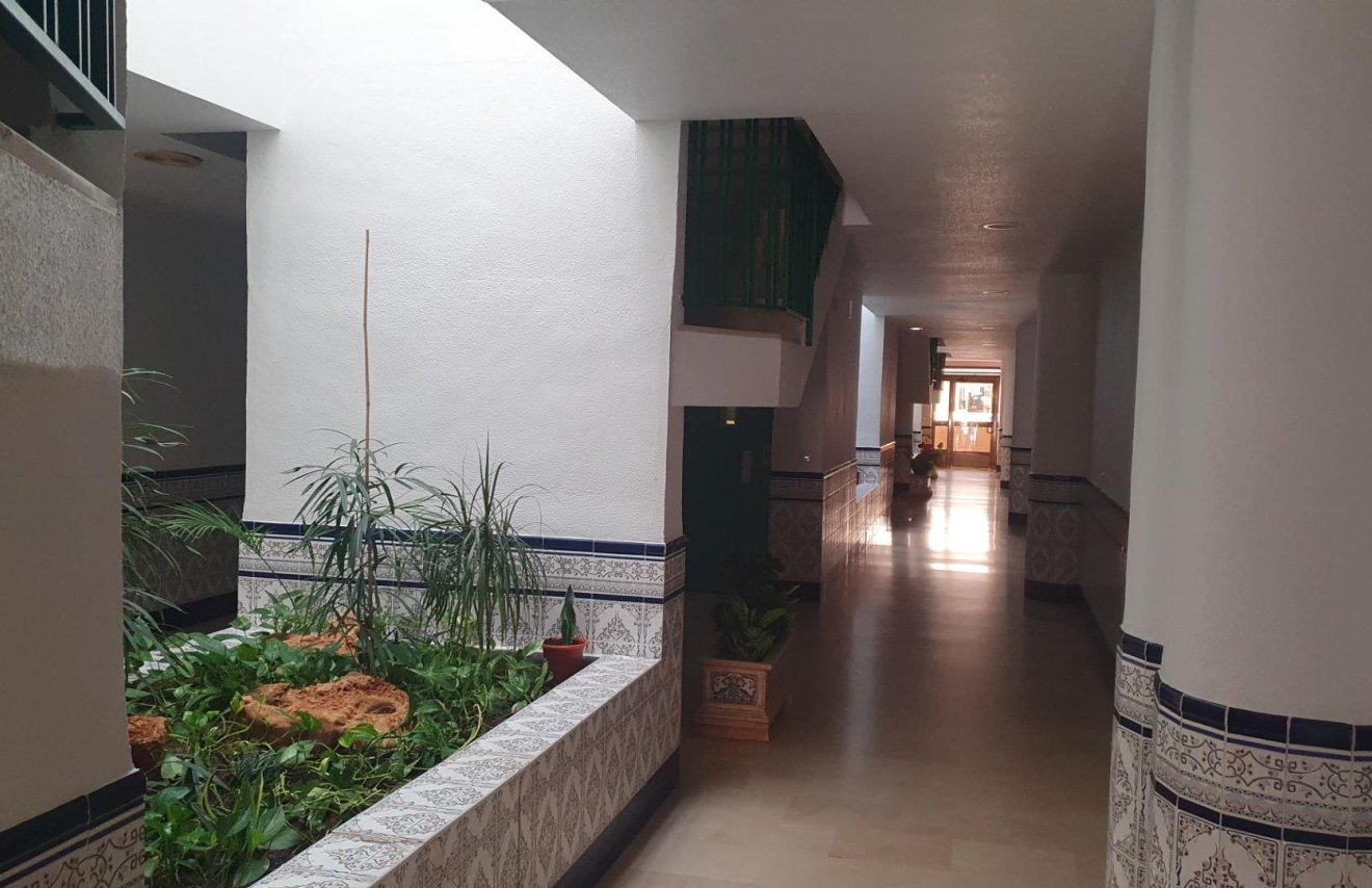 Resale - Apartamento - Guardamar del Segura - Los secanos