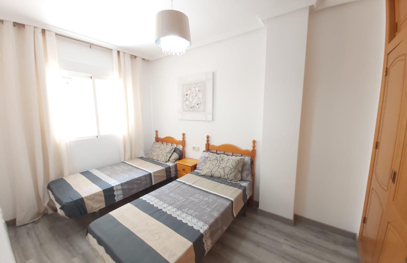 Revente - Apartamento - Torrevieja - Playa del Cura