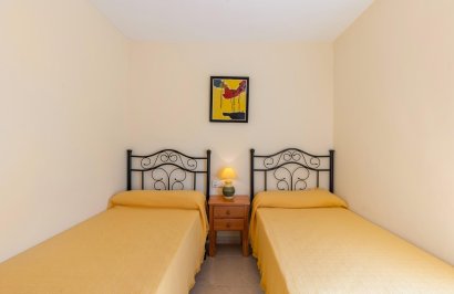 Resale - Bungalow - Torrevieja - Doña ines